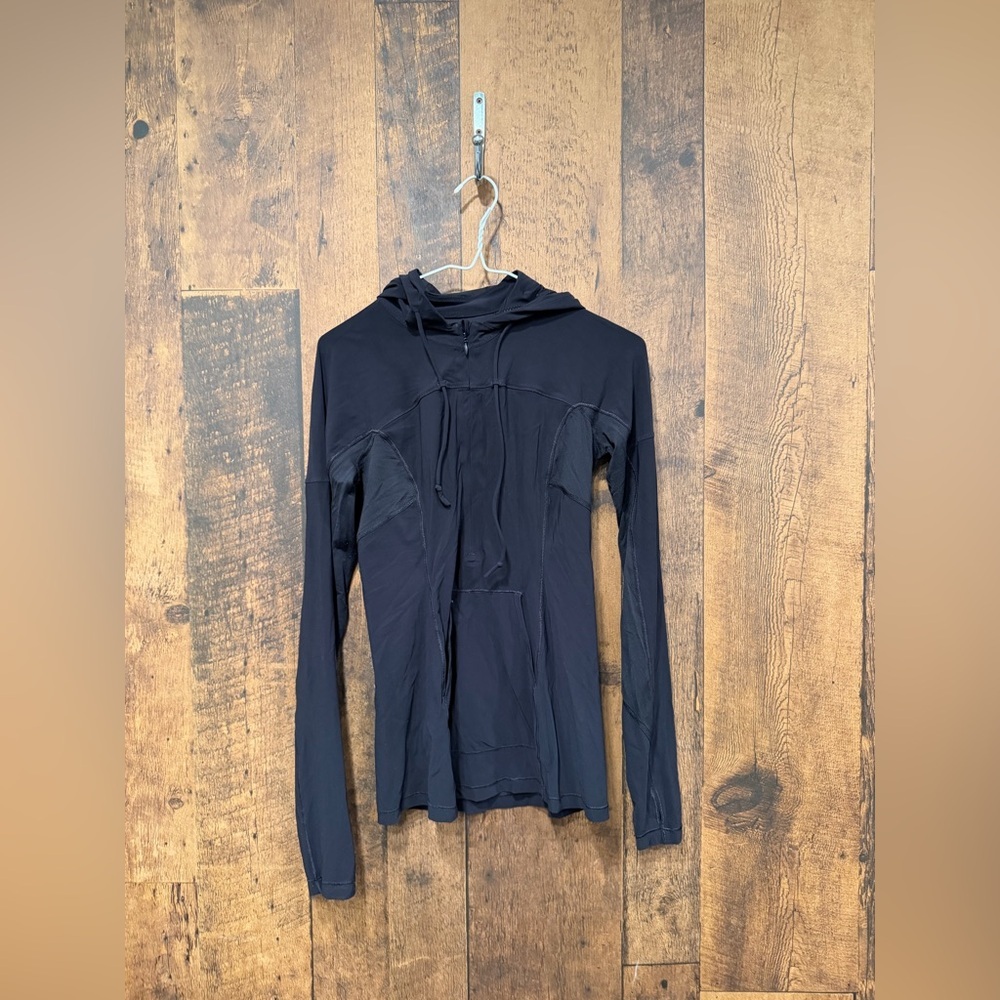 Lululemon Runbeam Hoodie
Black size 4 EUC - Picture 2 of 5